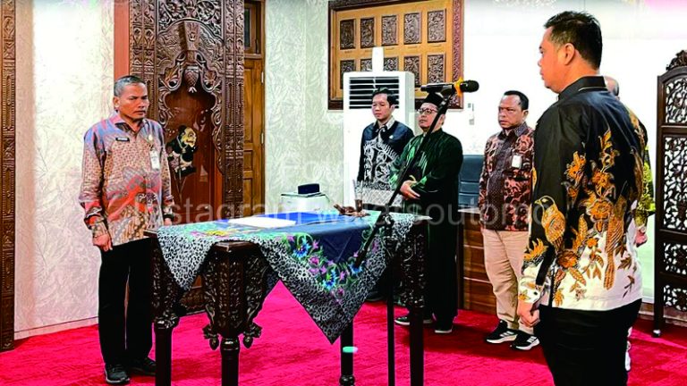 Pelantikan Sekda Jepara Baru - Ary Bachtiar