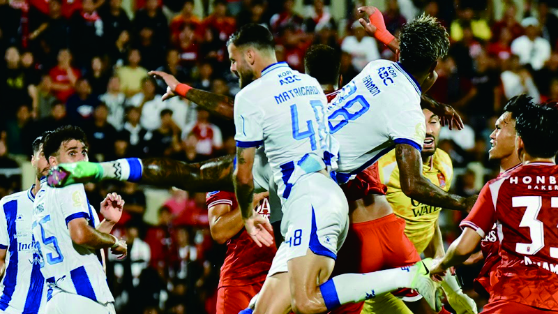 duel pemain persib bandung dan pemain persijap jepara